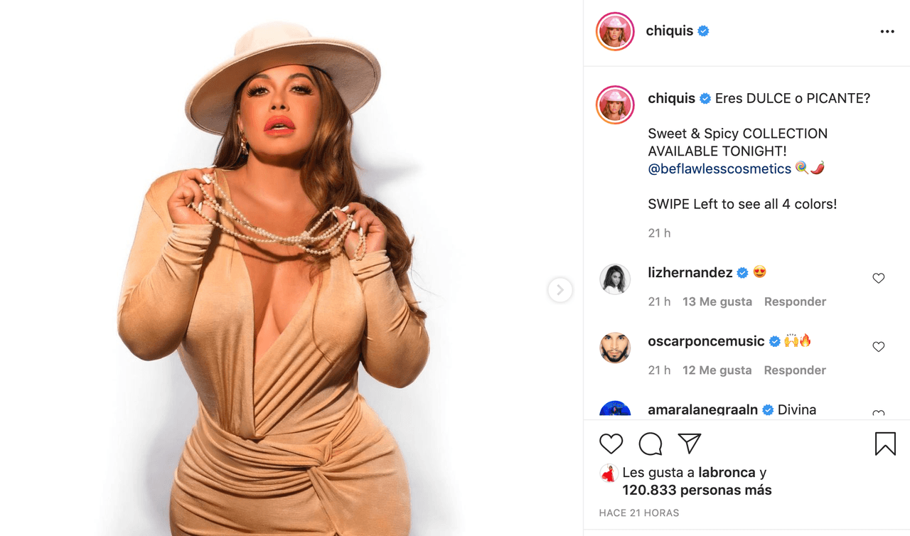 Ahora, por primera vez muestra su figura completa tras haberse operado los senos, y también llama la atención su cintura, que según ella, ha logrado moldear tomando agüita con limón.