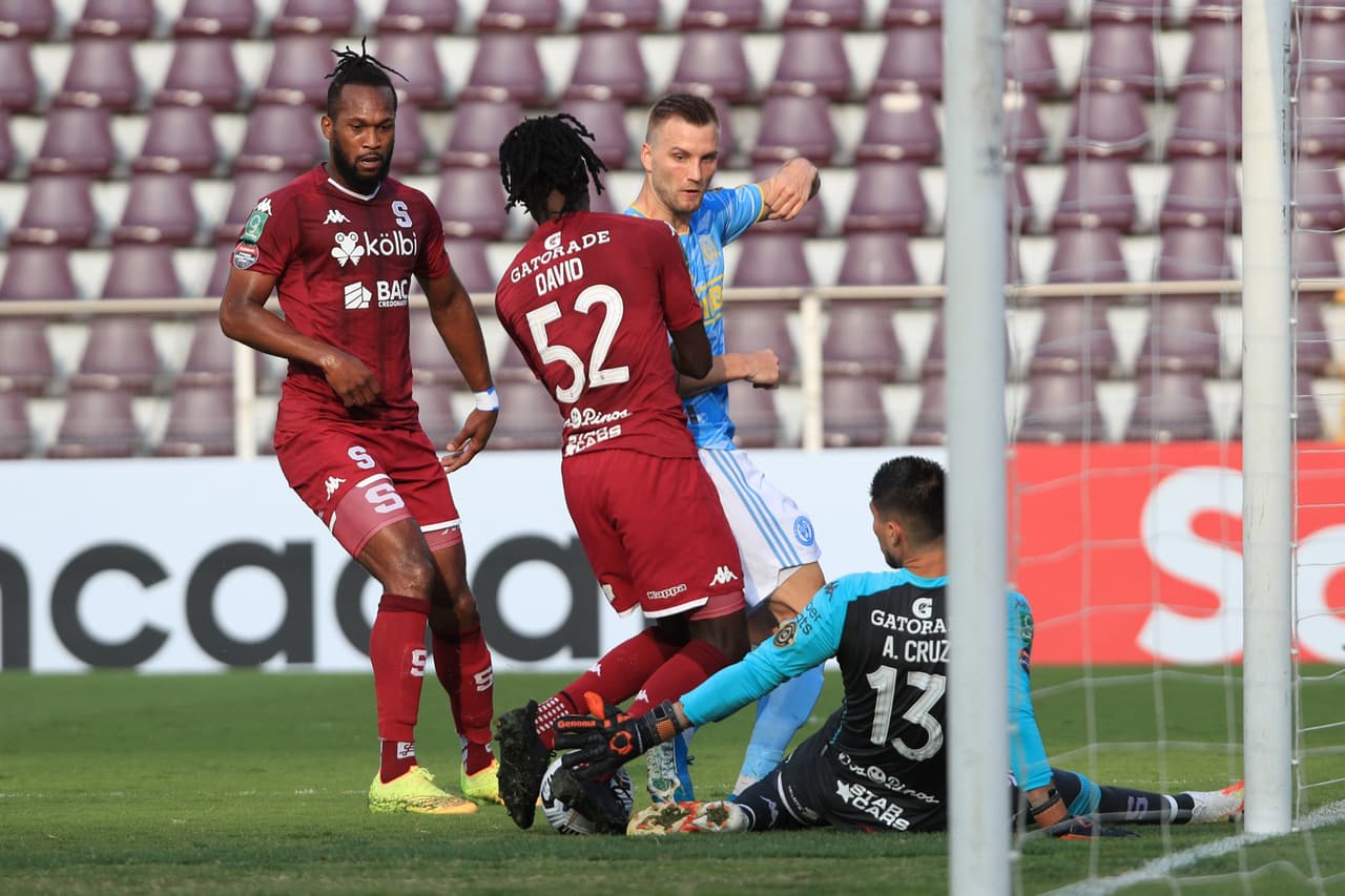 Philadelphia Union logra vencer al Saprissa por la mínima en la ida de los octavos de final gracias a la anotación de Kacper Przyblko.