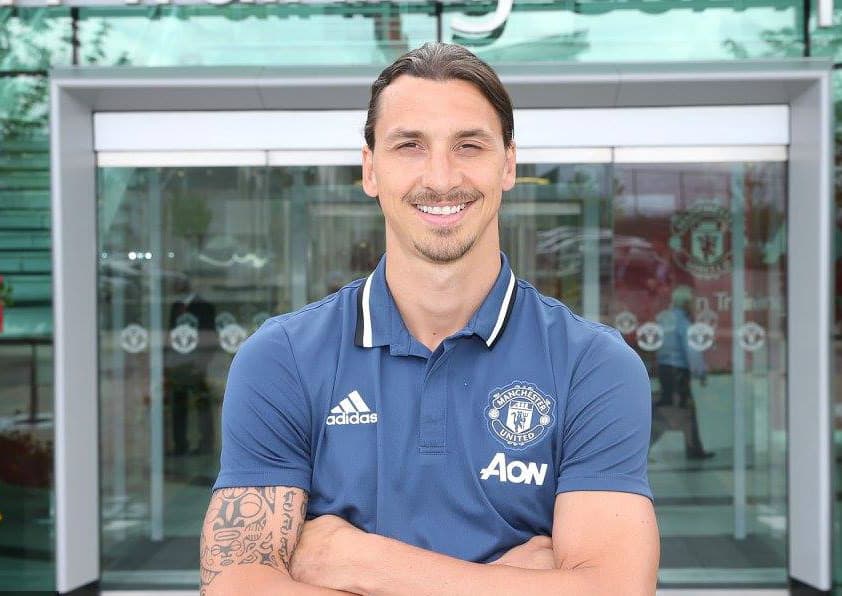Manchester United hizo oficial el fichaje de Zlatan Ibrahimovic