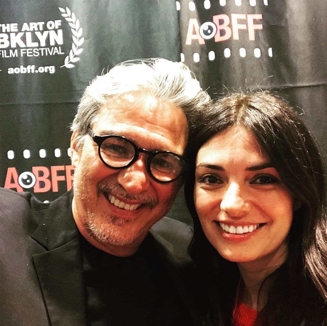 "Era como una locura de viajes, subirnos a aviones, llegar a aeropuertos, no dormir en las noches, pasar temporadas pensando qué sigue o qué sería de mi vida", mencionó.
<br>