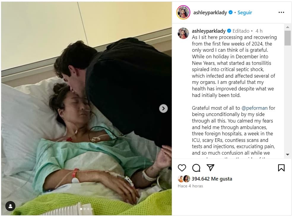 Ashley Park, estrella de 'Emily en París', mostró fotos de su hospitalización.