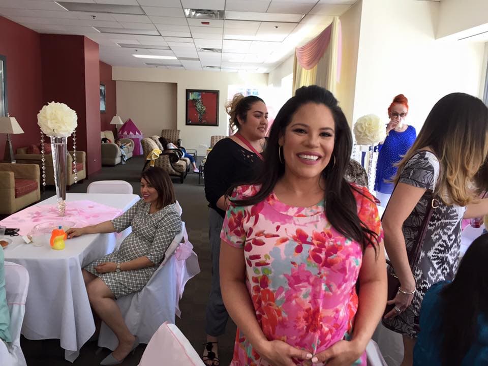 Mira una galería de fotos del baby Shower de Ericka Pino con su familia de Univision Chicago.