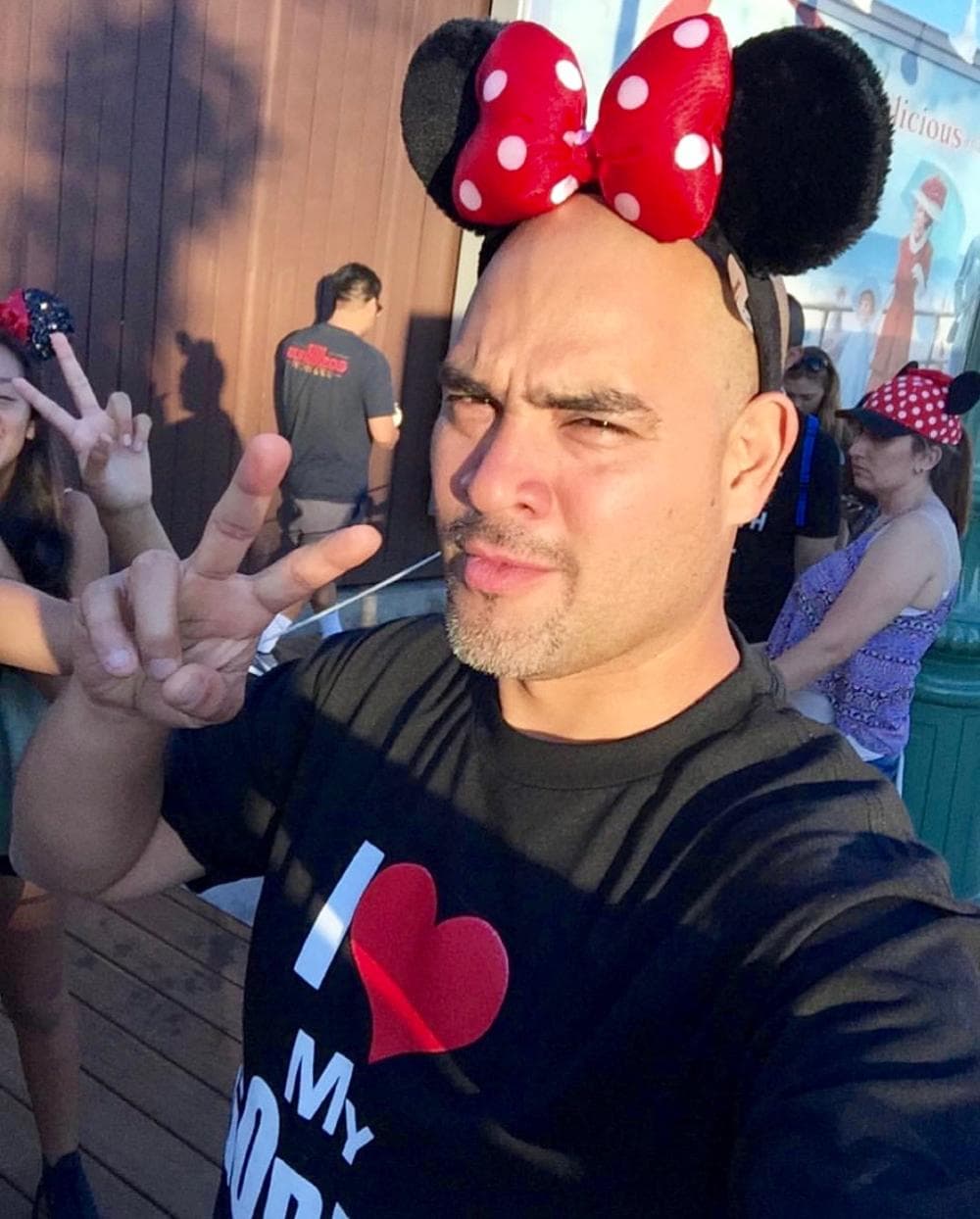 <b>Raúl</b> no oculta su gran gusto por Minnie Mouse. ¡Qué 'cute'!