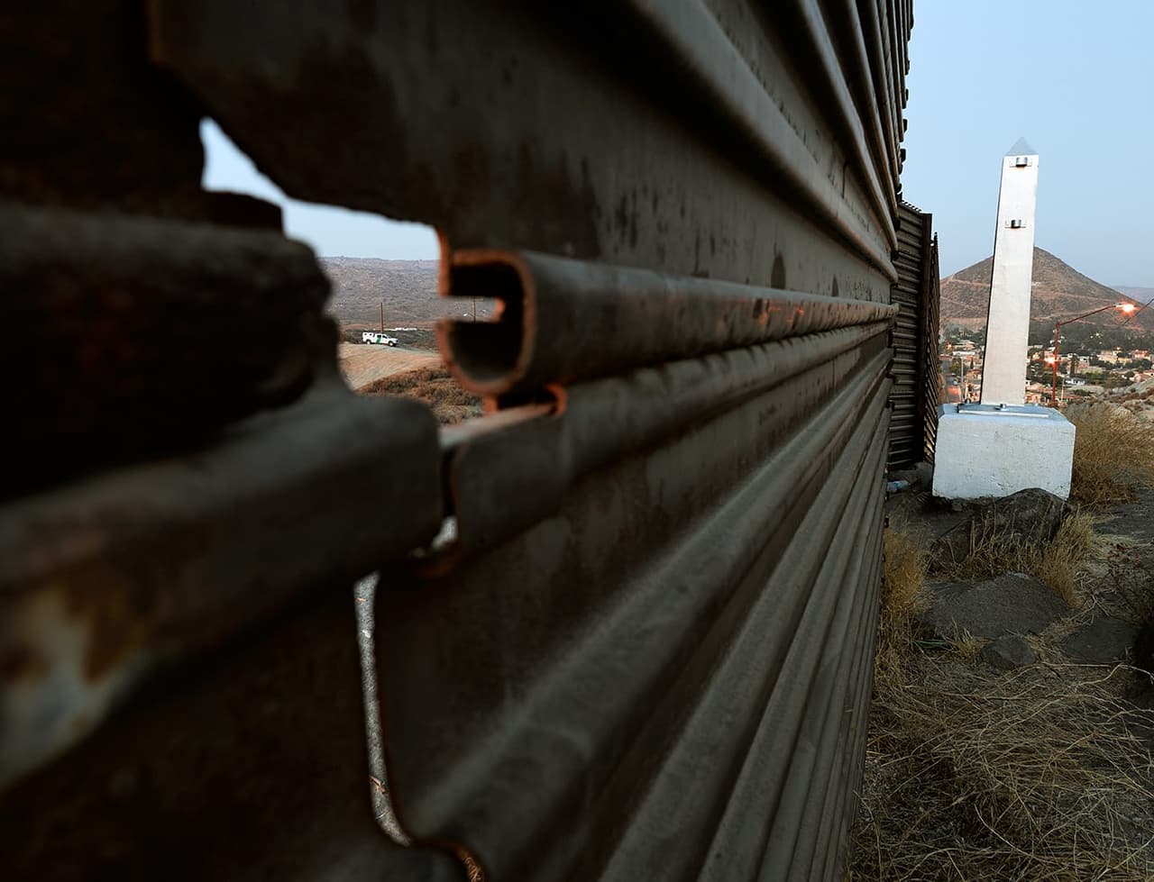 Monumento fronterizo número 244 | 9 de agosto de 2009 |
<b>Tecate, Baja California.</b>