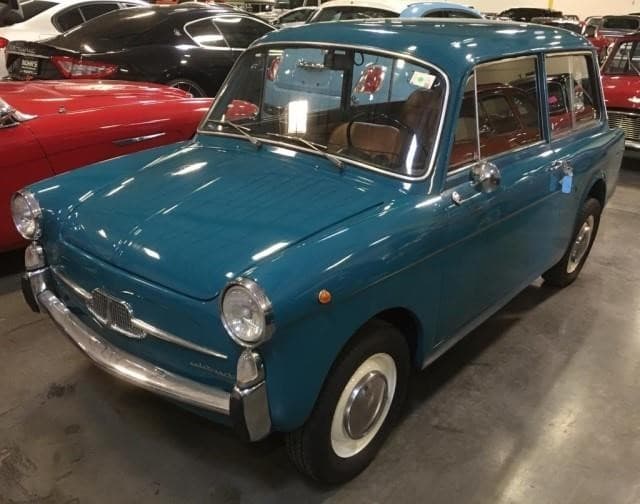 Este sábado las autoridades rematarán los 149 autos que eran de los Carpoff en Woodland, California. Es considerada la mayor subasta que jamás ha realizado el gobierno federal.