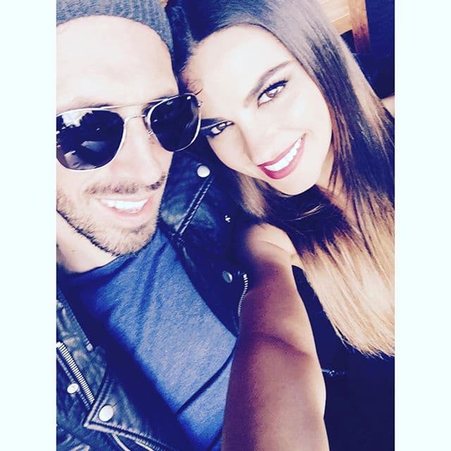 En varias ocasiones, su galán la sorprendió visitándola en los foros de grabación de la telenovela.