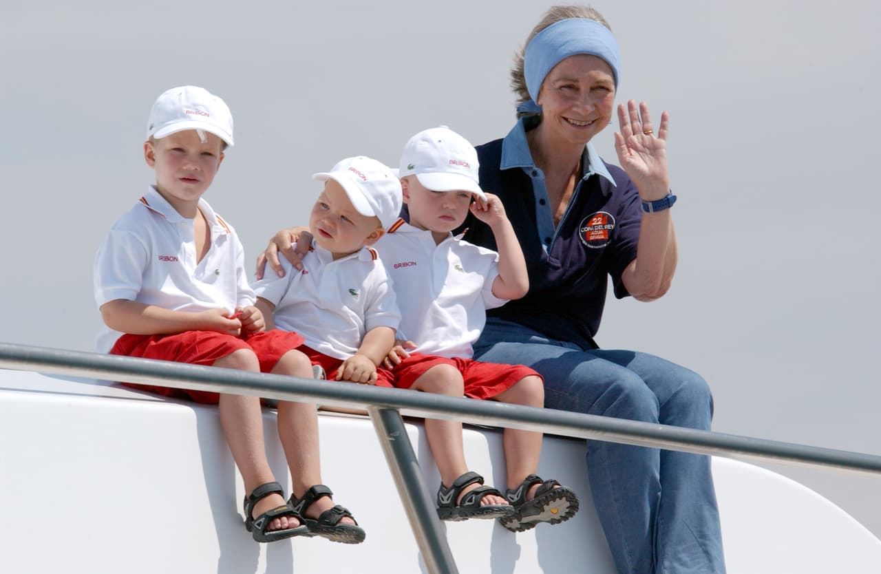 Desde que los hijos de la infanta Cristina eran bebés, doña Sofía pasaba su tiempo libre con ellos.