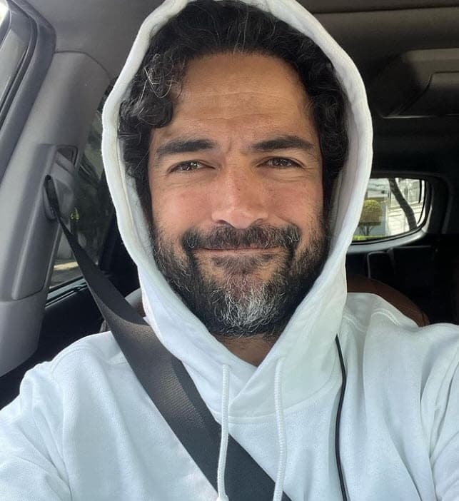 Según los informantes, fue durante el rodaje de 'Que viva México' cuando Vázquez habría escuchado los primeros rumores acerca de la supuesta relación extramarital que su esposo había iniciado con De la Reguera.
<br>