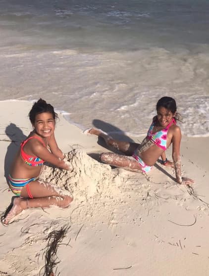 Antonella, de 10 años, y Michaella, de 8, son los dos grandes amores de la conductora.