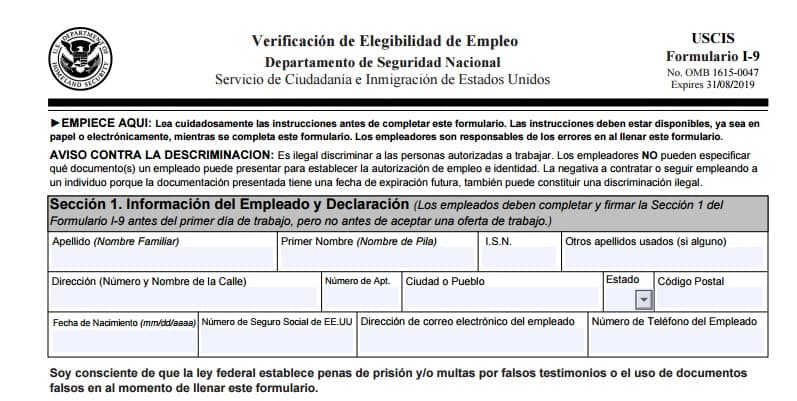 <b>Documentos para solicitar empleo</b>
<br>La ley federal establece que es ilegal requerir a un empleado potencial una información diferente para verificar su estatus de elegibilidad a la que está recogida en el formulario I-9, así como negarse a aceptar documentos que parecen auténticos. La ley SB 1001 establece una regulación similar a nivel estatal. La multa a la que se enfrentan los infractores puede subir hasta 10,000 dólares.