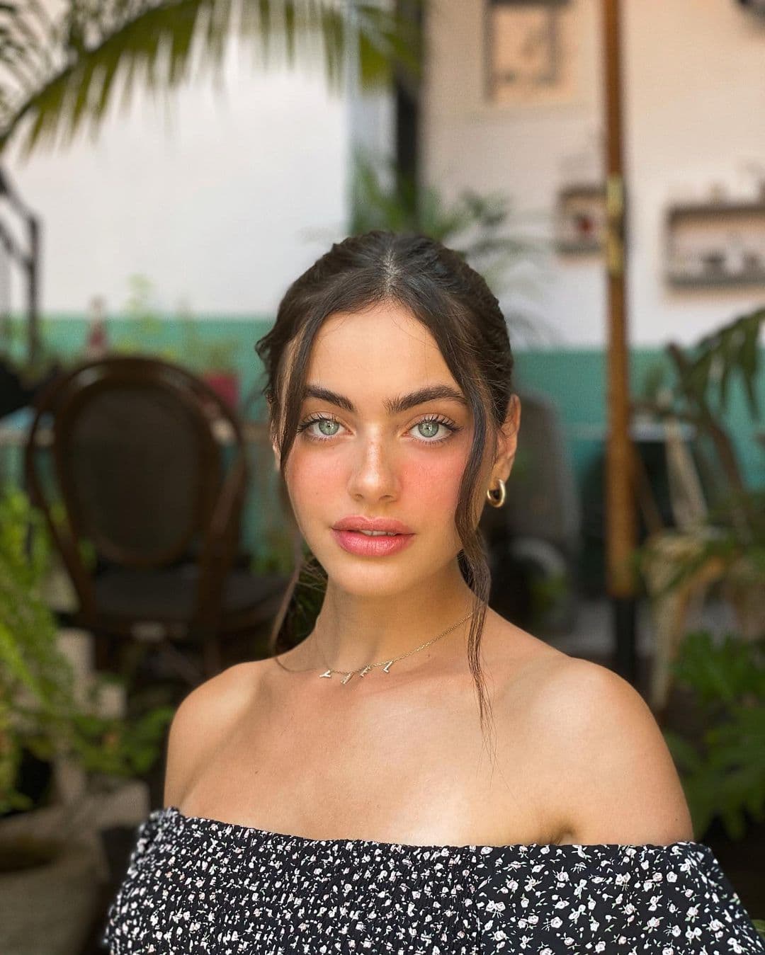 En el listado de las mujeres más lindas, Shelbia sobrepasó a celebridades como Emma Watson, Priyanka Chopra y Demi Lovato.