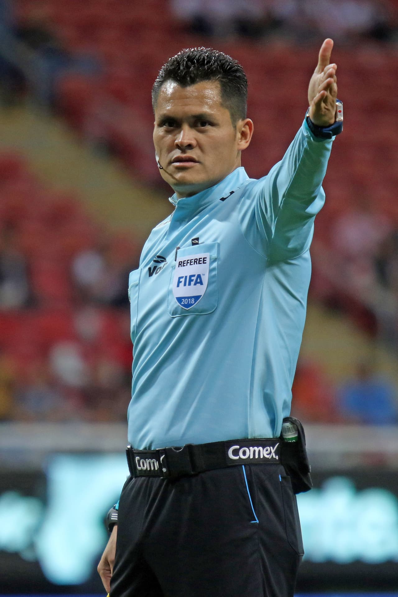 Jorge Antonio Pérez fue el árbitro central del encuentro y requirió de cuatro tarjetas amarillas para poder controlar las acciones.