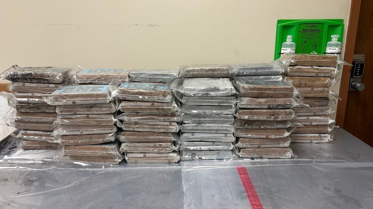 Arrestan en la frontera a falsos músicos que traficaban droga entre Monterrey y Houston