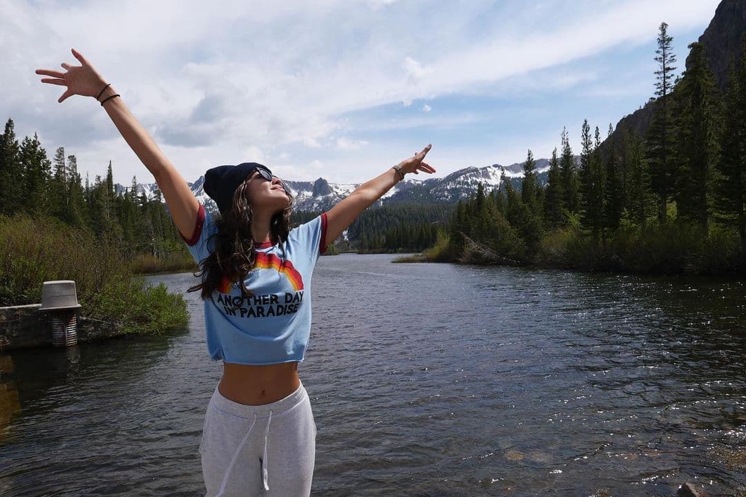 Últimamente, se rumora extraoficialmente que estará en la próxima película del director Michael Bay y en la que también actuará Jake Gyllenhaal y se llamará ‘Ambulancia’.