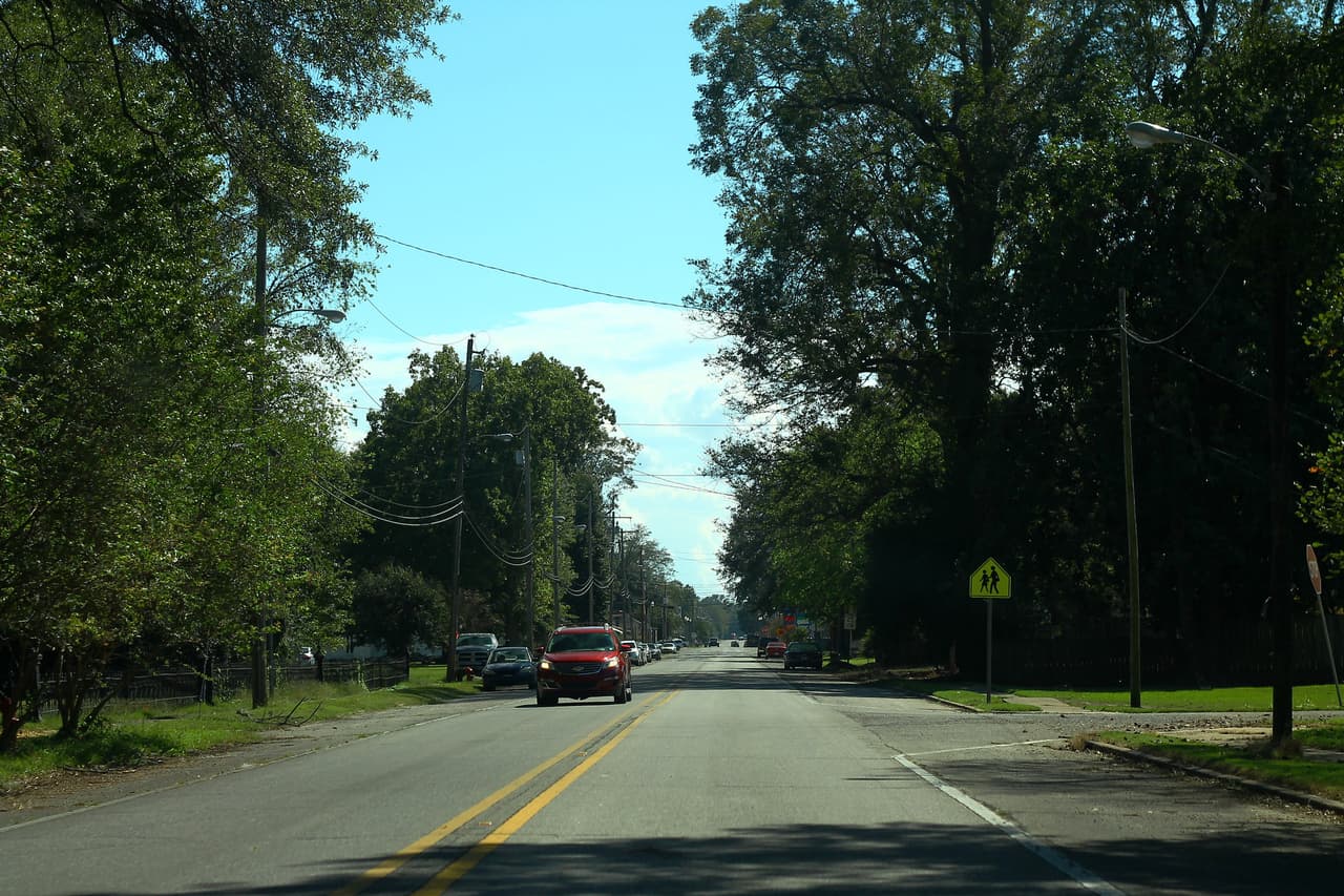 <h3 class="cms-H3-H3">3. Rosedale, Mississippi</h3>
<br>
<br>🏚️
<b>Ingreso familiar promedio: </b>$15,130
<br>
<br>🏚️
<b>Tasa de pobreza: </b>57.1%
<br>
<br>🏚️
<b>Tasa de desempleo promedio en los últimos cinco años: </b>18.5%
<br>
<br>🏚️
<b>Adultos con licenciatura: </b>10.4%
<br>
<br>🏚️
<b>Población:</b> 1,855
<br>