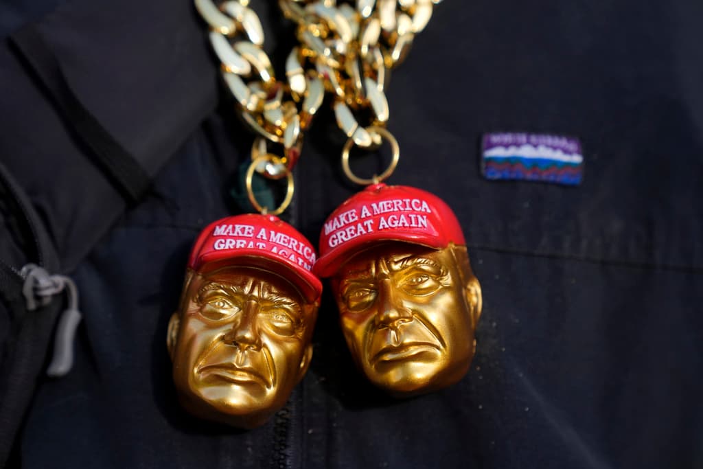 8 claves de la 'tarjeta dorada' (golden card) con la que Trump busca "vender" la residencia en EEUU por $5 millones