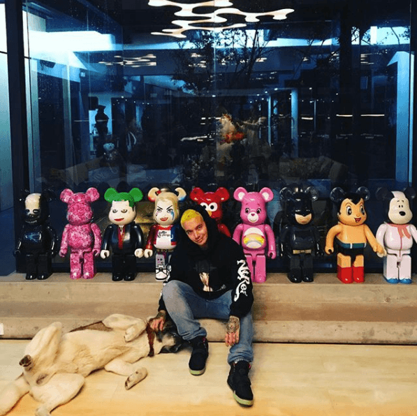 J Balvin, reggaetonero colombiano que ha conquistado el género urbano y el mercado internacional.