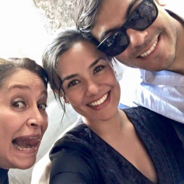 @ilseike: "Gracias por todo cómplices, un gran placer @DanielaRomoWeb @_CarlosRivera no se pierdan el final en @Univision".