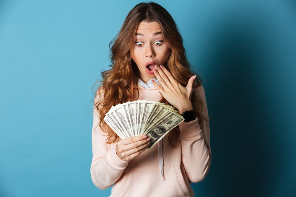 Hay muy buenas noticias para quienes en estos meses pasados tuvieron dificultades económicas pues en la última etapa del año te llegarán ingresos por diferentes vías y con la irrupción de Marte en Virgo en el mes de septiembre lloverán las ofertas e inclusive el dinero ganado en competencias, concursos, rifas y apuestas.