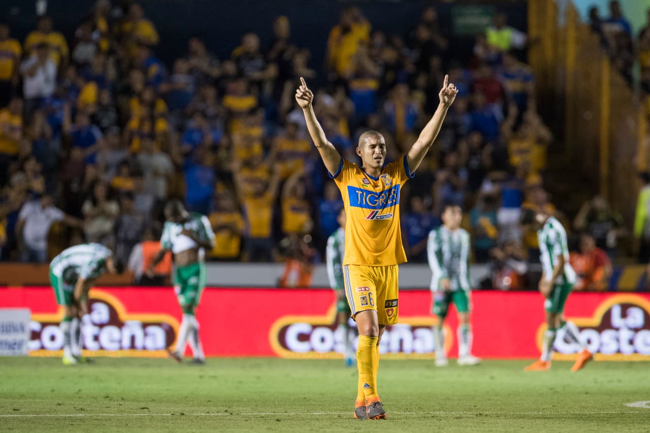 La fiesta para los Tigres fue total tras golear 4 - 1 al León dando cátedra de buen fútbol. El primer tiempo de los felinos fue para enmarcarlo.
