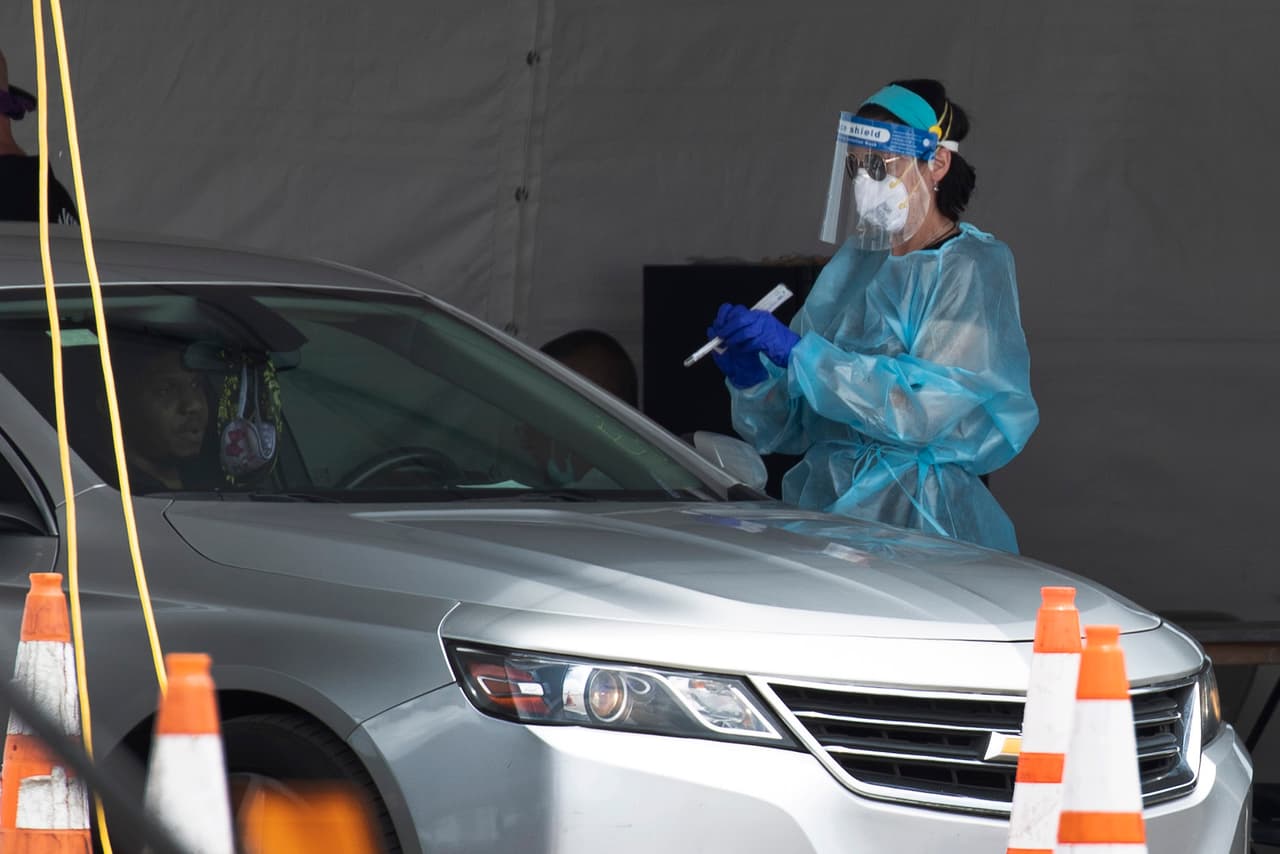 El primer lugar es en el Hard Rock Stadium, el cual ofrece estas pruebas rápidas desde el martes 4 de agosto.
<br>