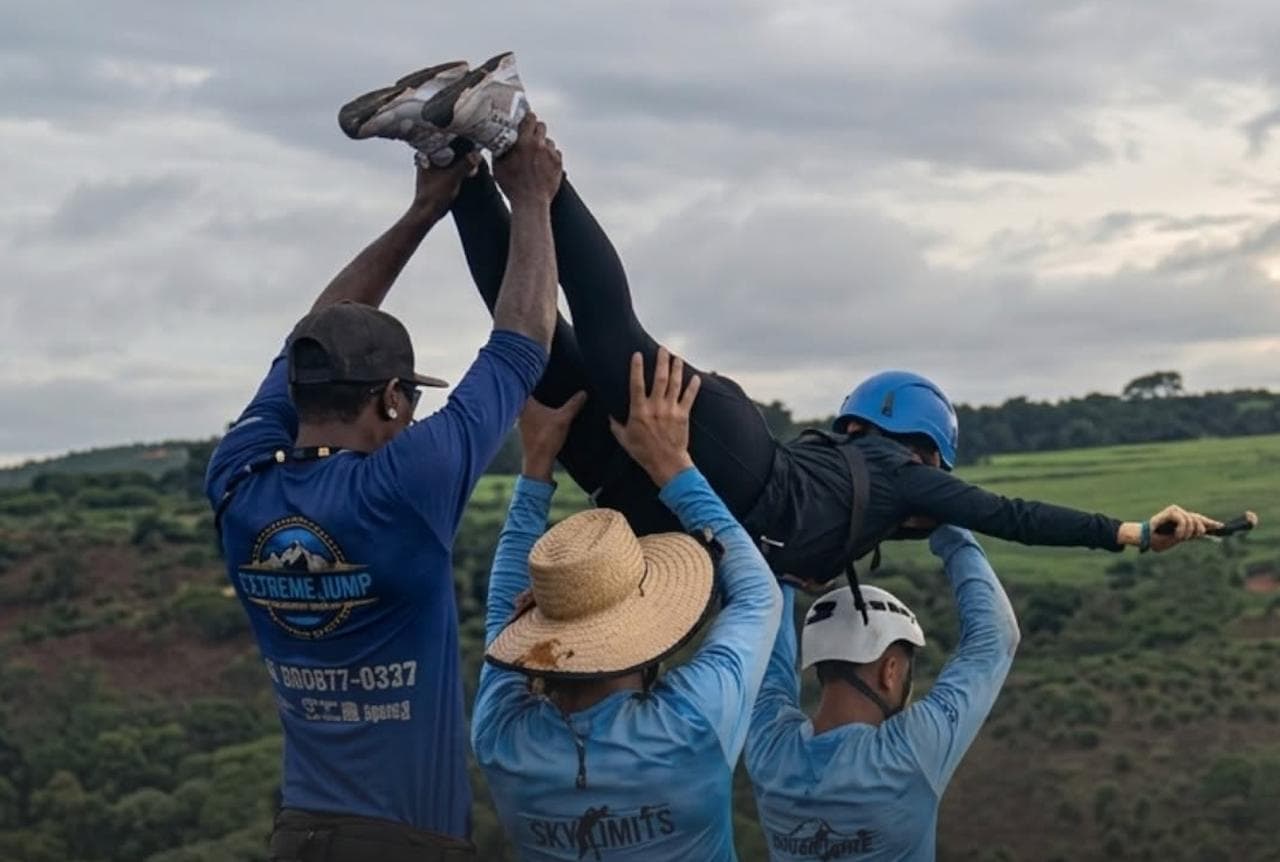 Tragedia en el salto: joven muere al lanzarse al vacío en 'bungee' sin llevar puesto el arnés