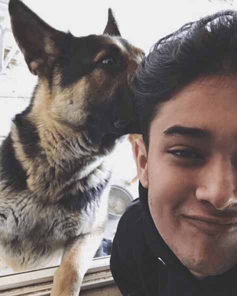 Y una de su comida favorita son los frijoles que cocina su abuelita.