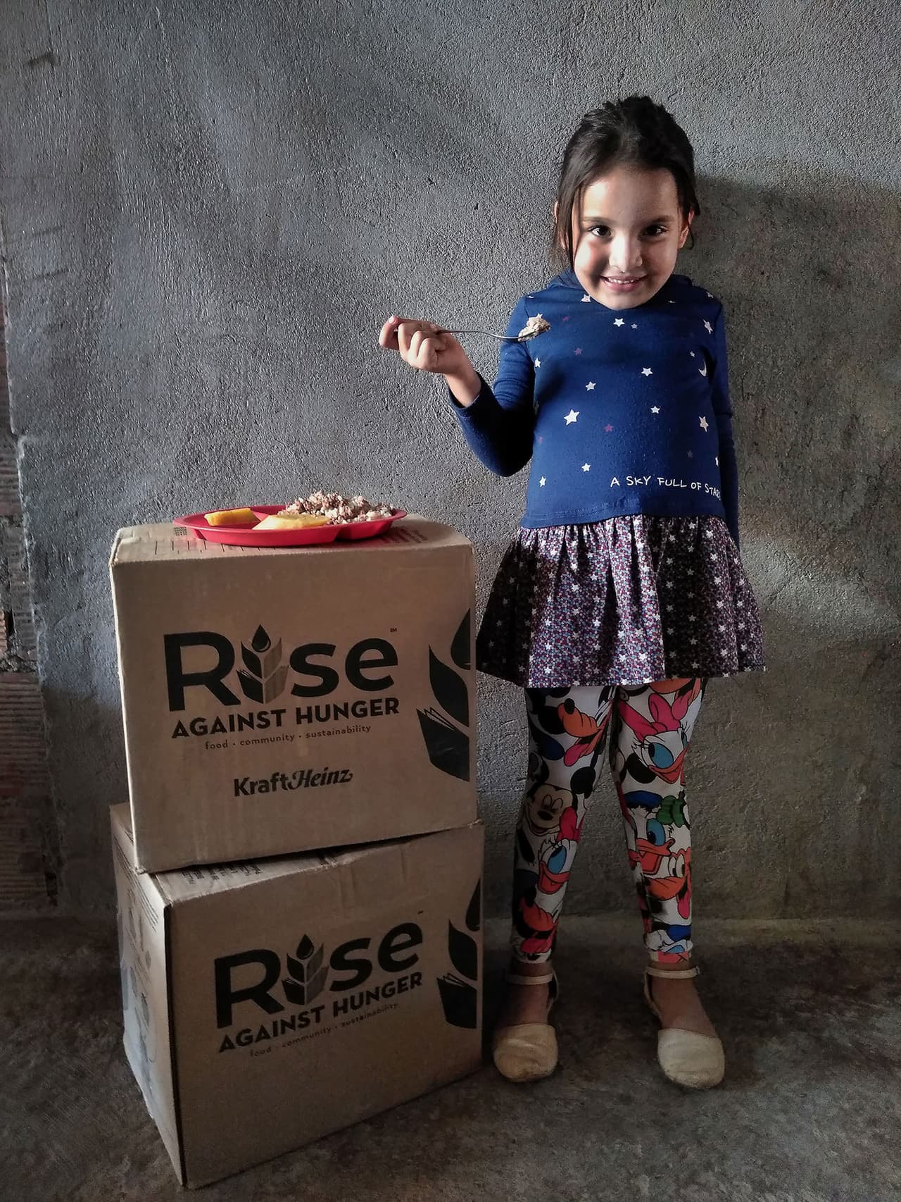 Rise Against Hunger provee asistencia a comunidades vulnerables en países como Venezuela, Colombia y Honduras.
