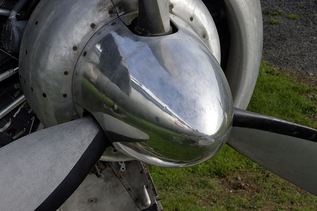 La mujer de Kansas que fue triturada por la hélice de un avión mientras fotografiaba a paracaidistas