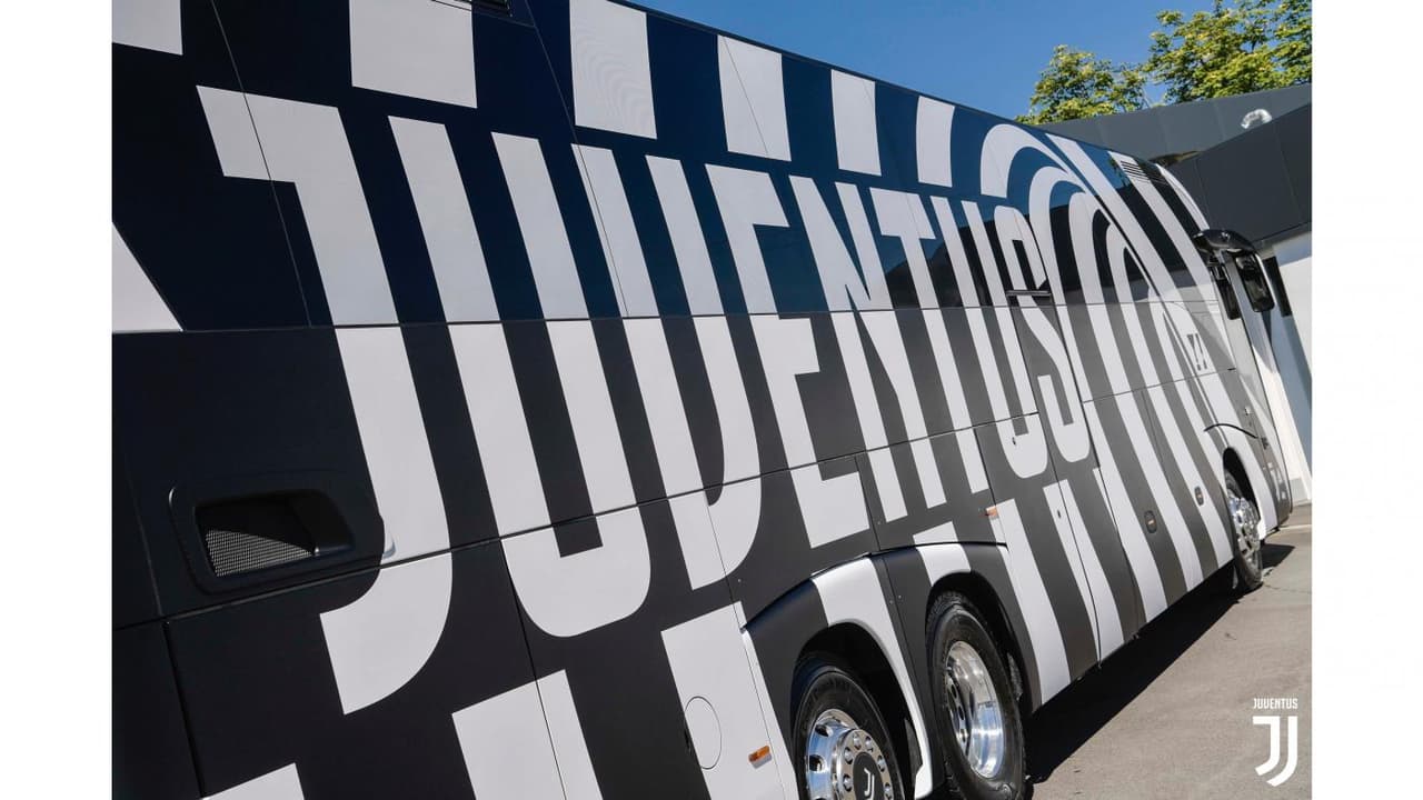 "El concepto retoma la idea de la Ola Bianconera", informó el club en un comunicado.