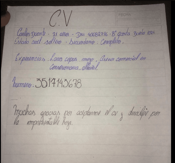 De su puño y letra recibió Euge López la hoja de vida de un joven humilde que buscaba trabajo y que ahora conmueve las redes sociales.
