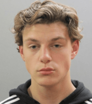 Condenan a joven de 21 años por apuñalamiento de adolescente de Long Island