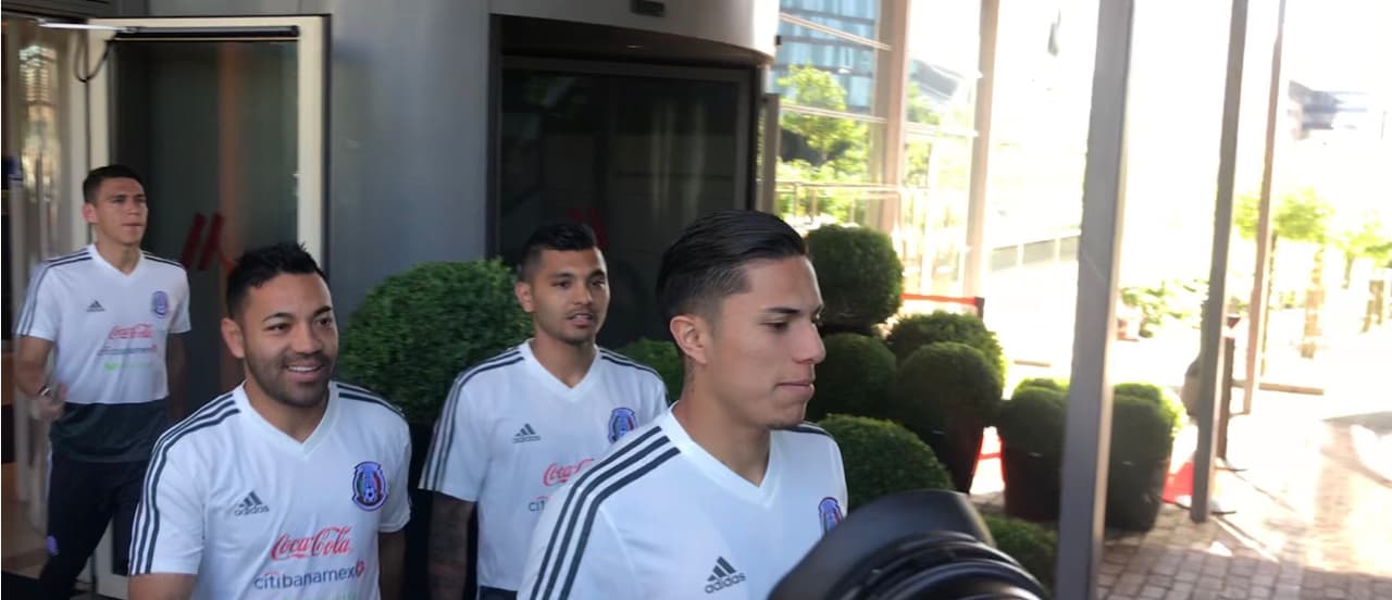 Sorprendió al Tri la publicación de una revista sobre fiesta de despedida