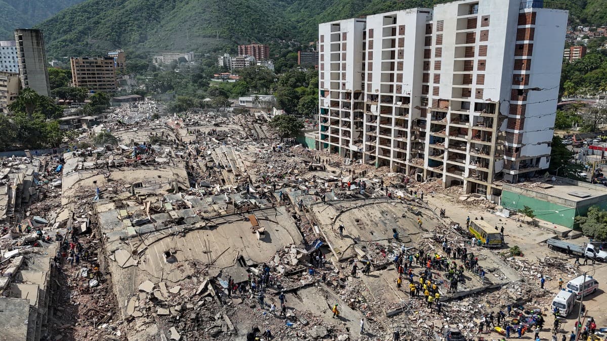 Así se ve la devastación desde el aire en La Guaira, Venezuela