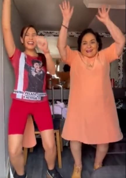 Unos pocos días antes de ser ingresada al hospital, había demostrado que es capaz de todo al hacer su primer TikTok y bailar al ritmo de la canción 'La Bomba' junto a Adriana Fonseca.
