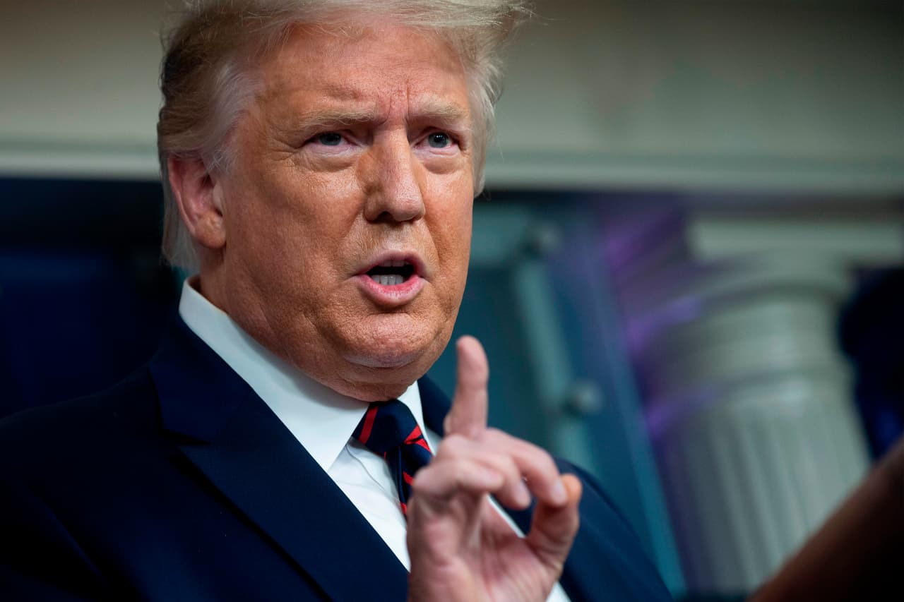 El giro de 180° en las ruedas de prensa de la Casa Blanca con Trump: son un "engaño colosal", dice un experto