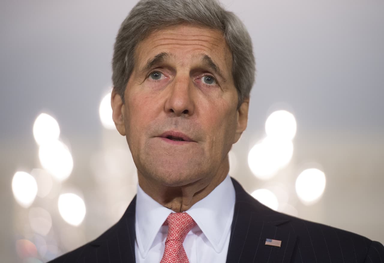 En mayo del 2014 se reunió con el miembro reconocido de la sociedad secreta ‘Skull & Bones’, John Kerry, actual secretario de Estado de Estados Unidos.