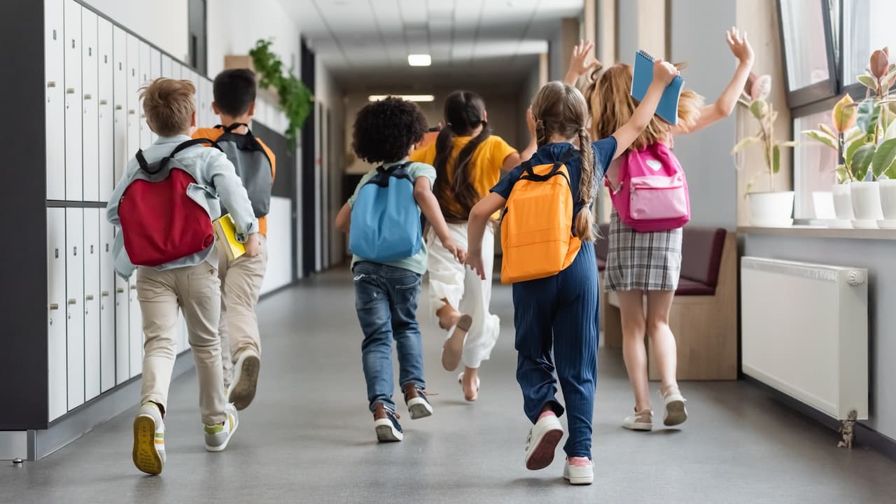 Regreso a clases en Nueva York: nuevas reglas y cambios para el ciclo escolar 2026 - 2027