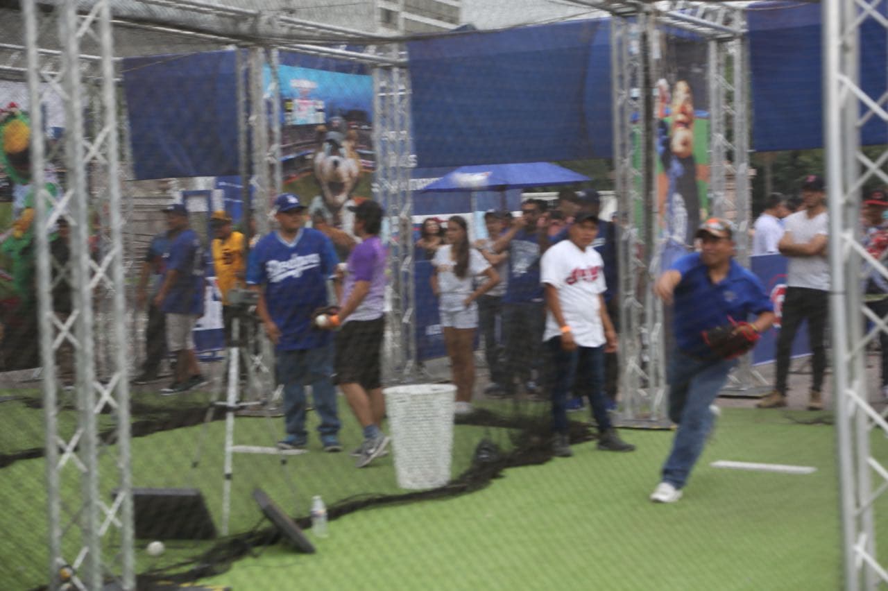 El tradicional Fan Fest fue todo un éxito en la Macroplaza.