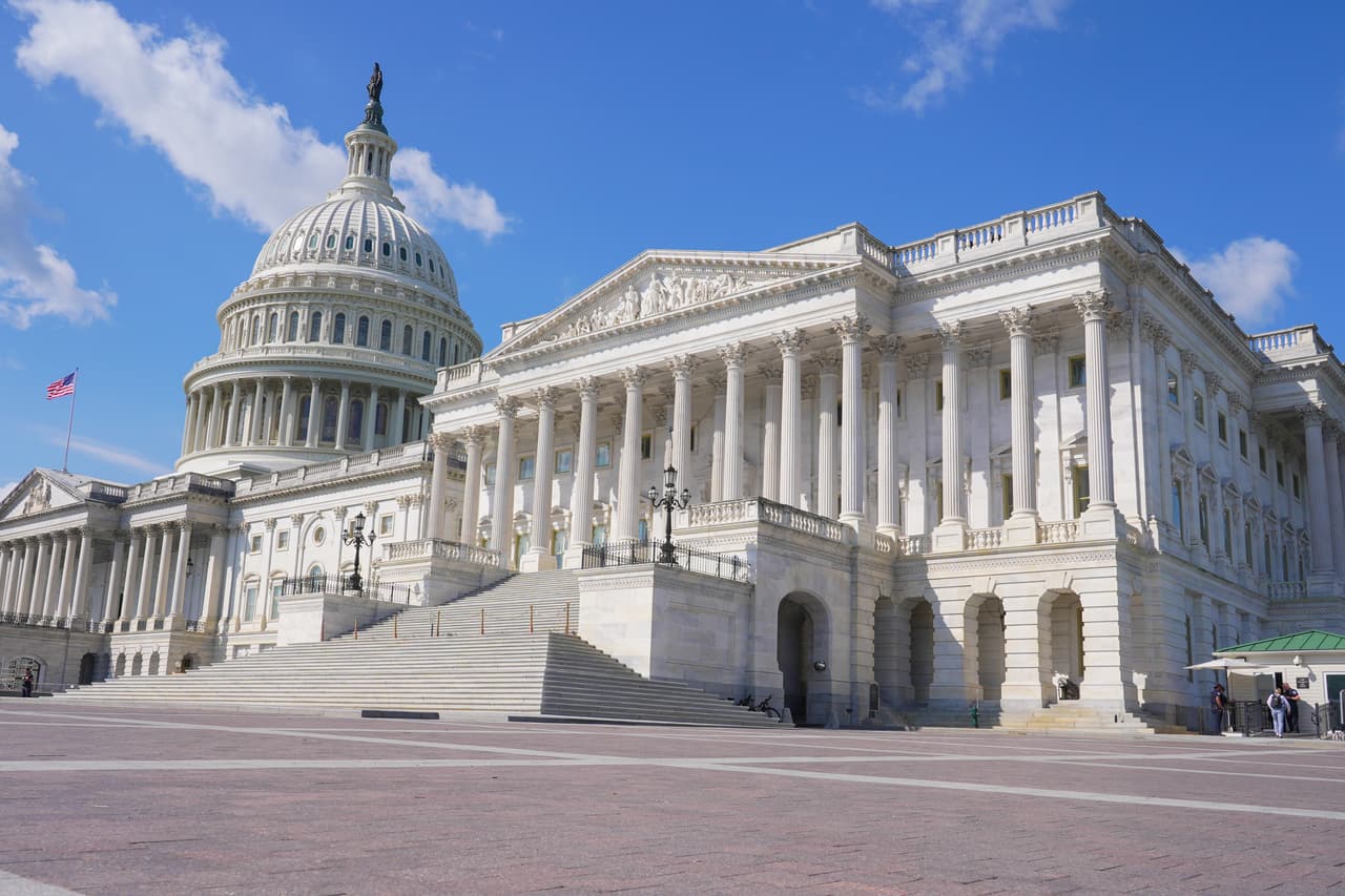 Cámara de Representantes aprueba sanciones contra Rusia e Irán y envía el proyecto a Donald Trump