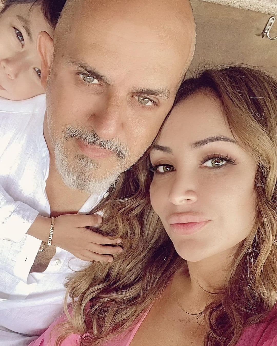 Eso sí, El Ojitos puede estar tranquilo, porque él y Luca son los únicos dueños reales de su corazón.