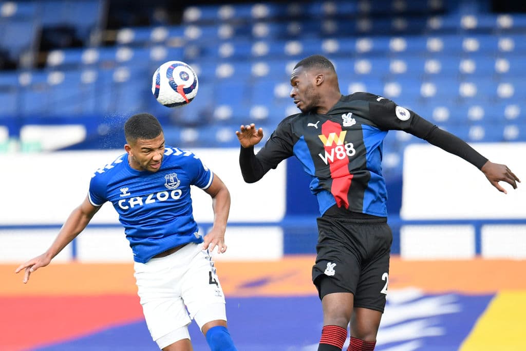 Everton empata 1-1 al Crystal Palace. Con un derechazo del colombiano James Rodríguez quien, con esta anotación, alcanza su gol número 100 en Europa, los 'Toffes' se ponían arriba, pero fue al minuto 86 que Michy Batshuayi se encargó de igualar el marcador en Goodison Park, durante la Jornada 30 de la Premier League.