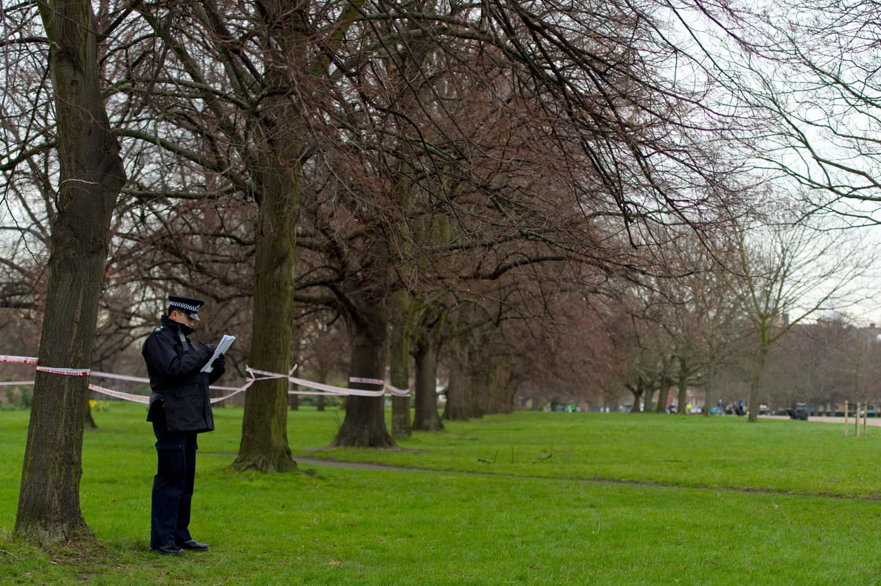 Se descarta también que haya sido un acto terrorista, ya que el hombre pudo haber escapado de un hospital cercano.