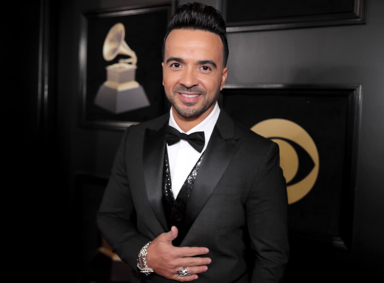 Luis Fonsi también estuvo en la Tierra Santa, conociendo los territorios que recorrió Jesucristo.