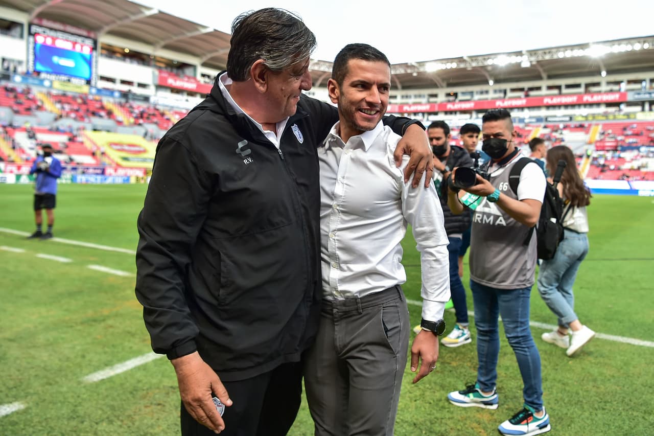 Necaxa toma rumbo en el Apertura 2022 y ahora le pegó a un Pachuca que ya suma tres partidos sin ganar en una descarga eléctrica que le vale para tres puntos muy importantes en el torneo gracias a los goles de Garnica y Giménez.