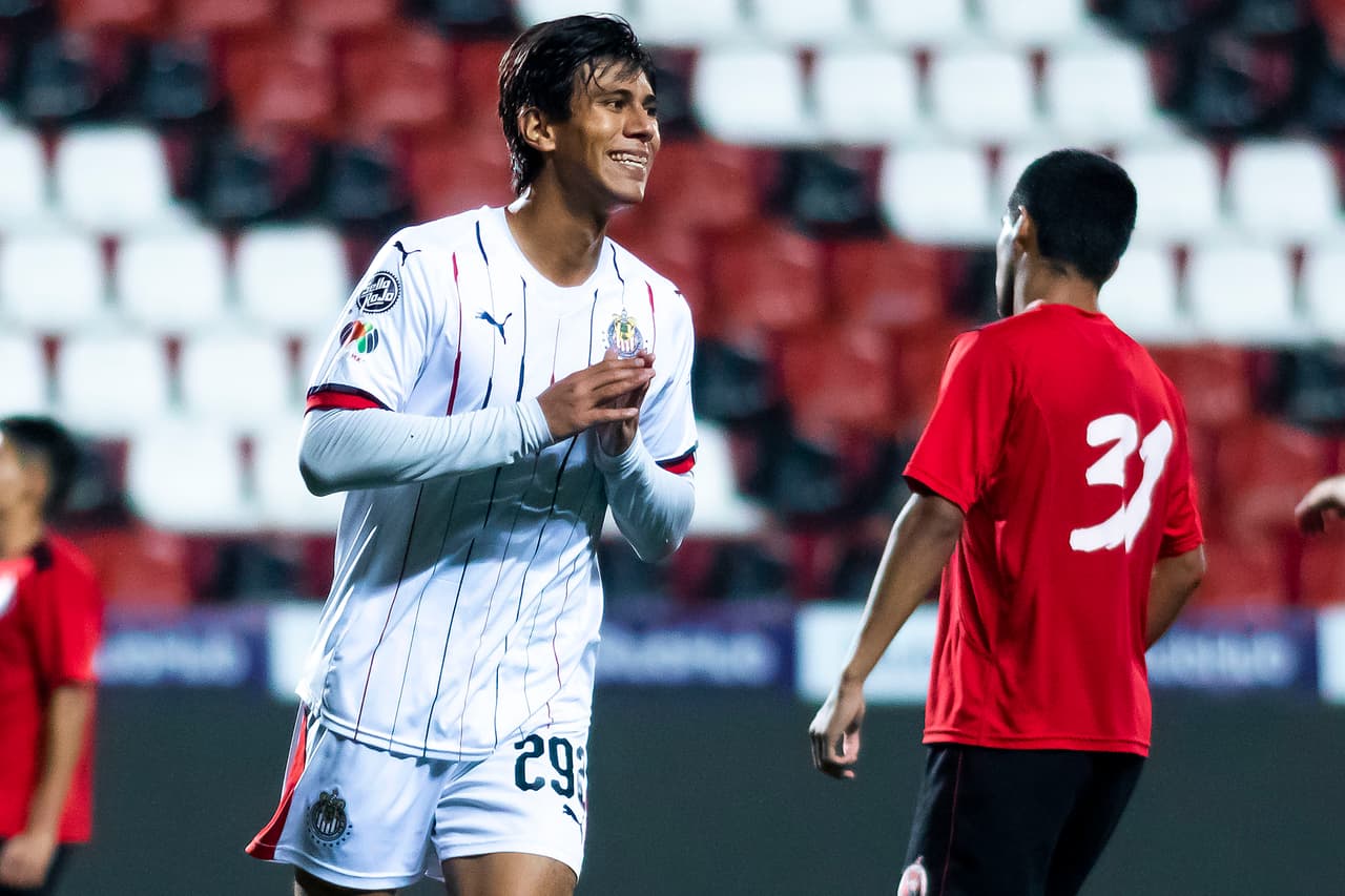 <b>León:</b> José Macías