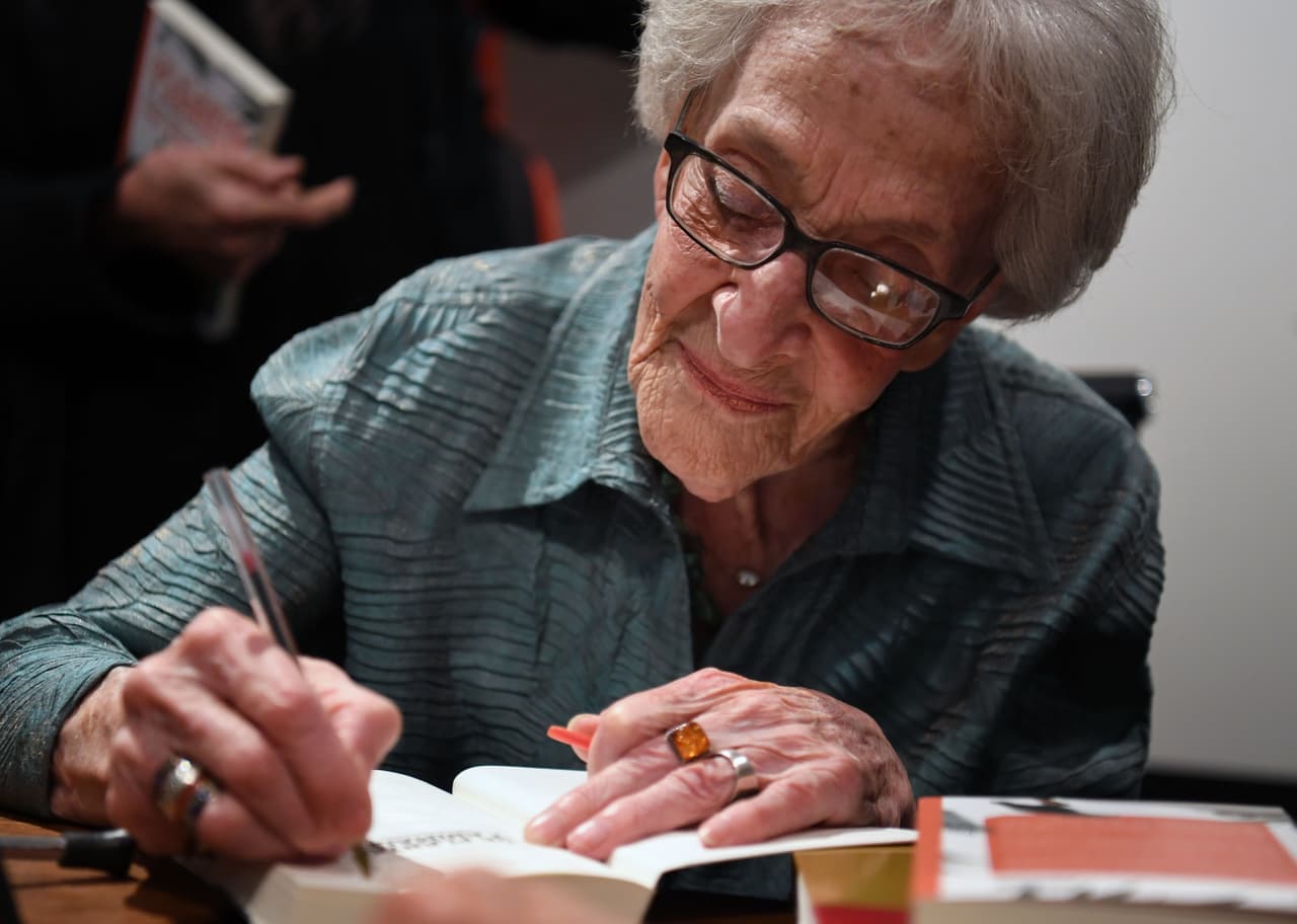 Ida Vitale escribe poemas con los sonidos de la naturaleza y el recuerdo del exilio