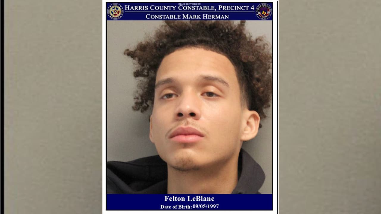 Felton LeBlanc, 23 años. Cargos: Conducir en estado de ebriedad y portación ilegal de un arma. Multa: $200