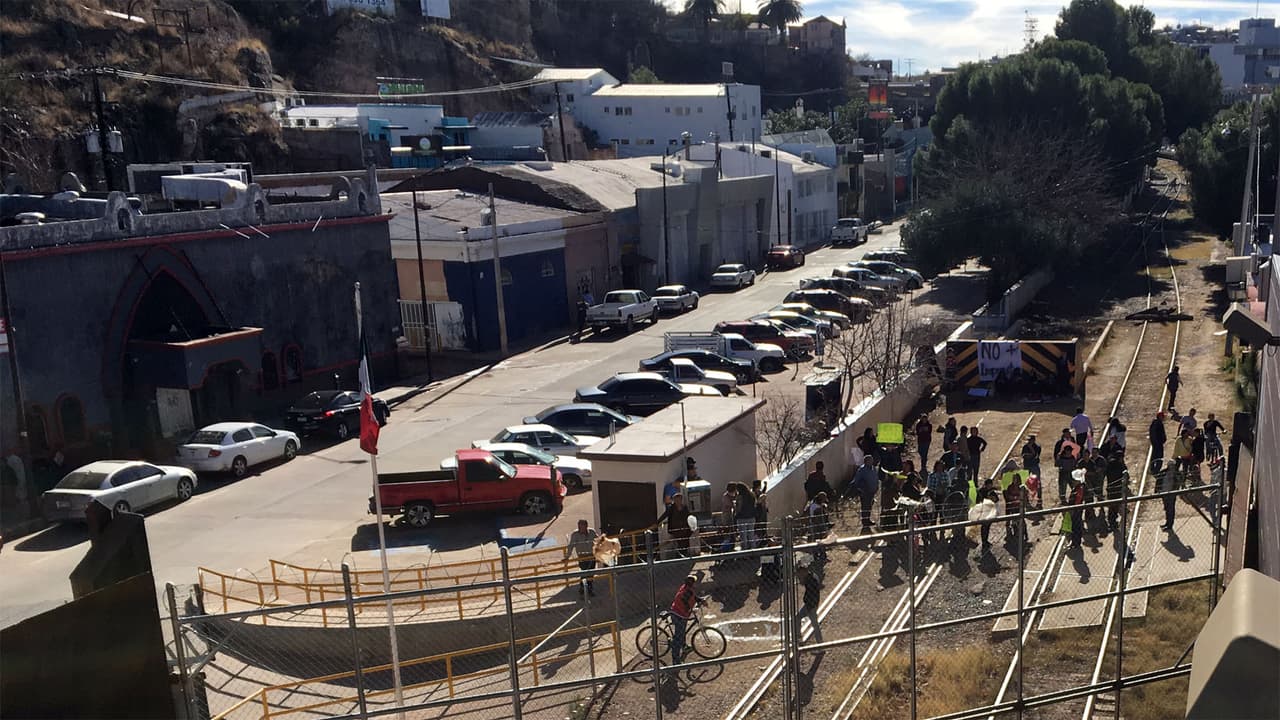 Detenido tráfico de trenes en la frontera de Arizona por 'gasolinazo'