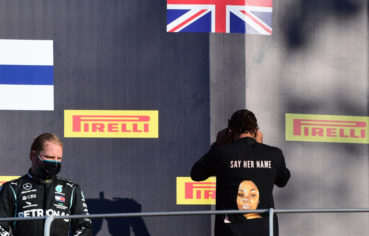 Lewis Hamilton, piloto de la Formula 1, pide justicia tras el asesinato de Breonna Taylor, mujer afroamericana a quien le fue arrebatada la vida de forma injusta.